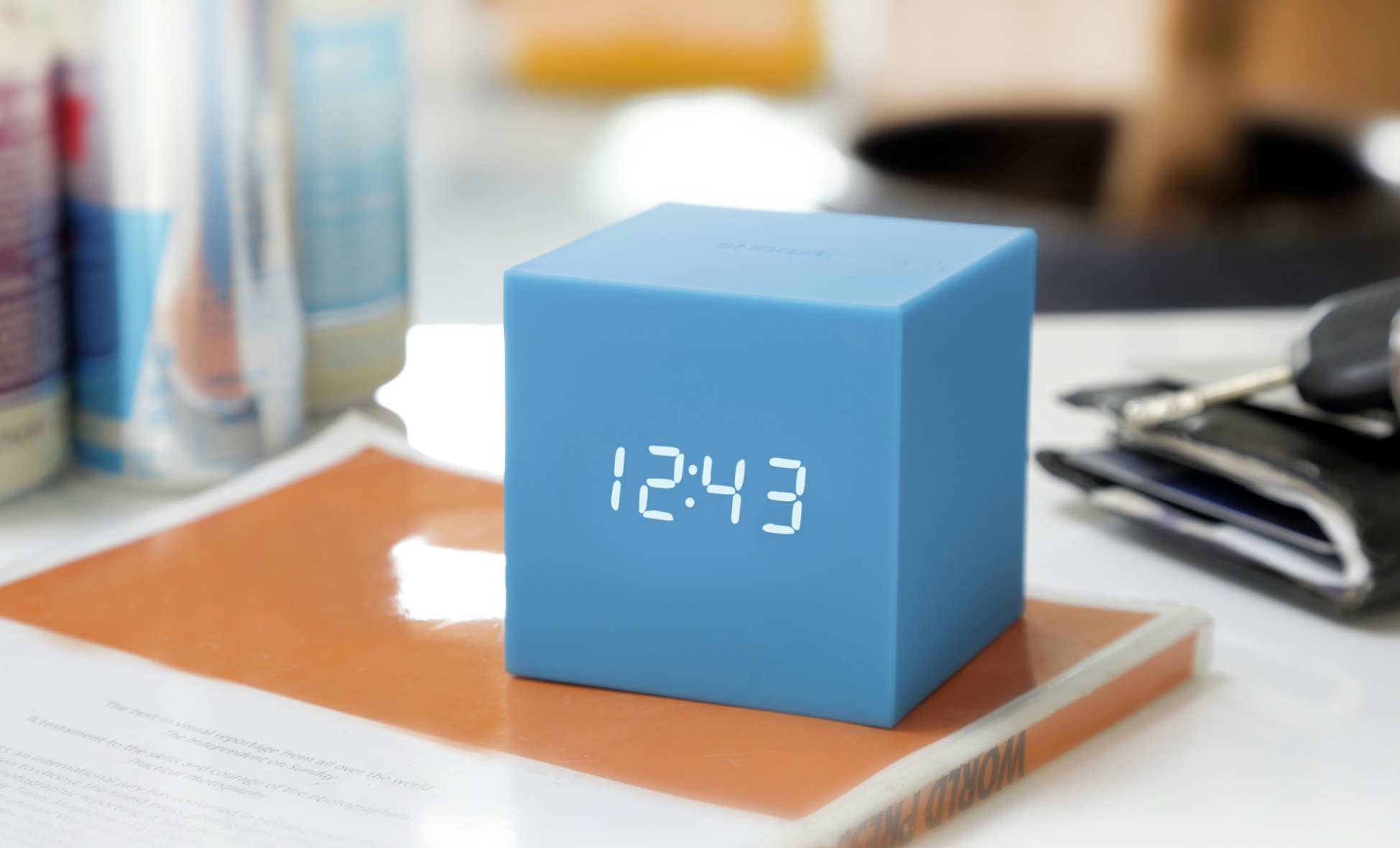 Cube Click Clock by Gingko 